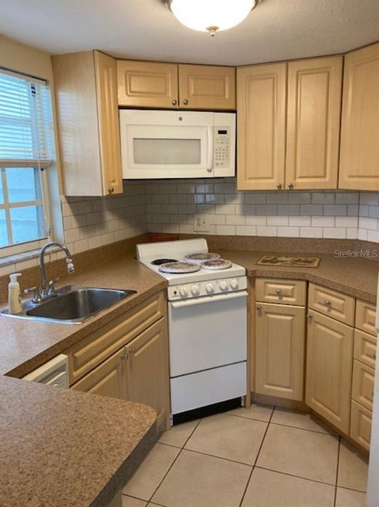 Recently Sold: $73,900 (1 beds, 1 baths, 625 Square Feet)
