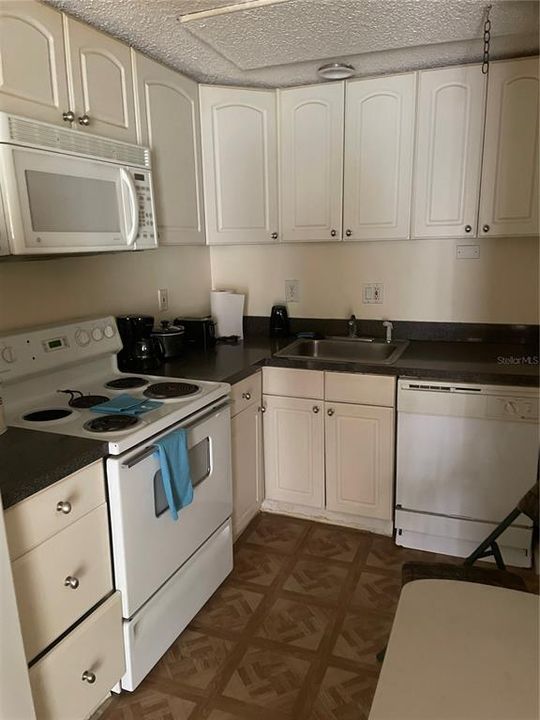 Recently Rented: $685 (0 beds, 1 baths, 267 Square Feet)