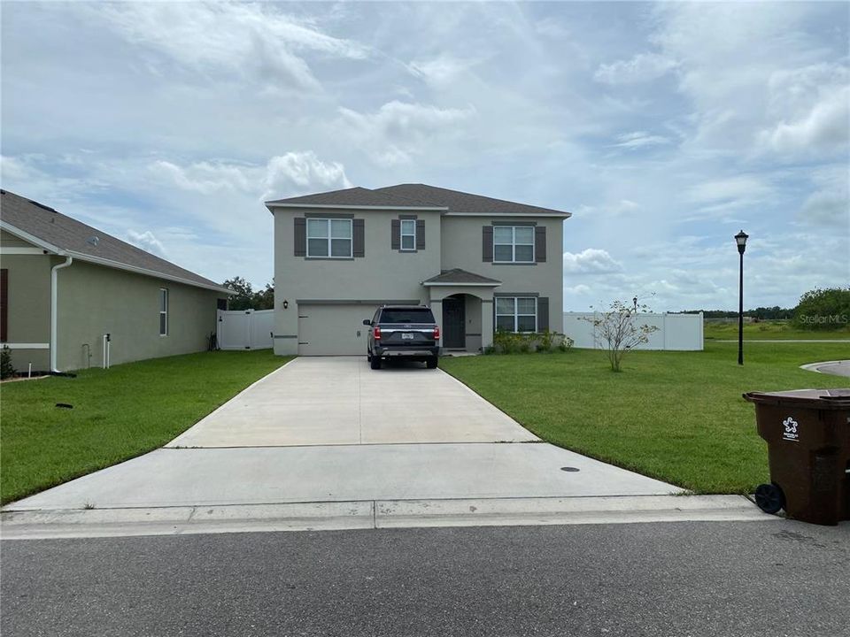 Recently Sold: $350,000 (3 beds, 2 baths, 2168 Square Feet)