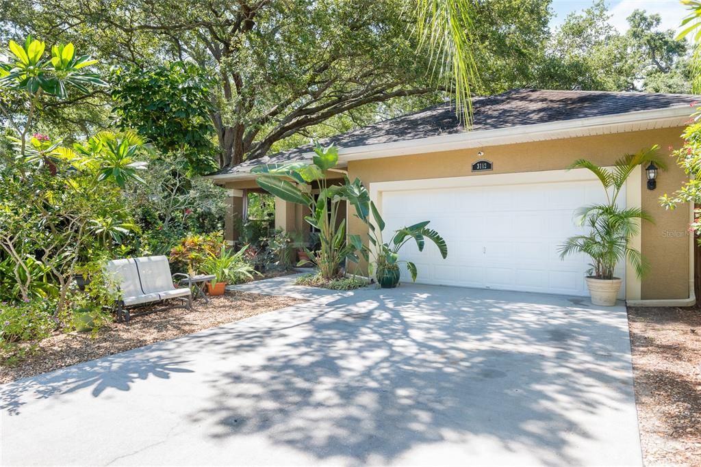 Recently Sold: $625,000 (4 beds, 2 baths, 2540 Square Feet)