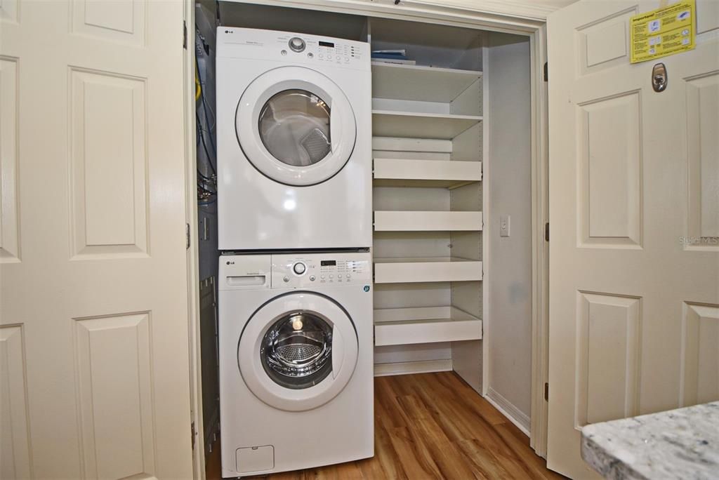 Full Size Washer/Dryer plus pull out shelves