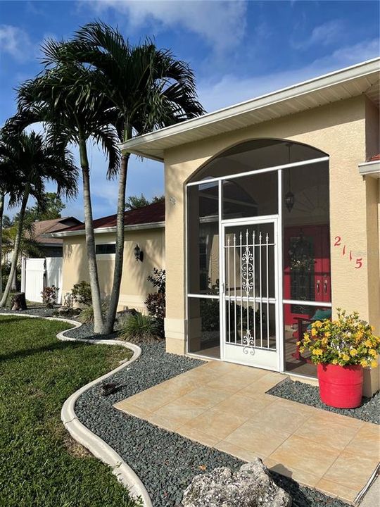 Vendido Recientemente: $480,000 (4 camas, 2 baños, 1901 Pies cuadrados)