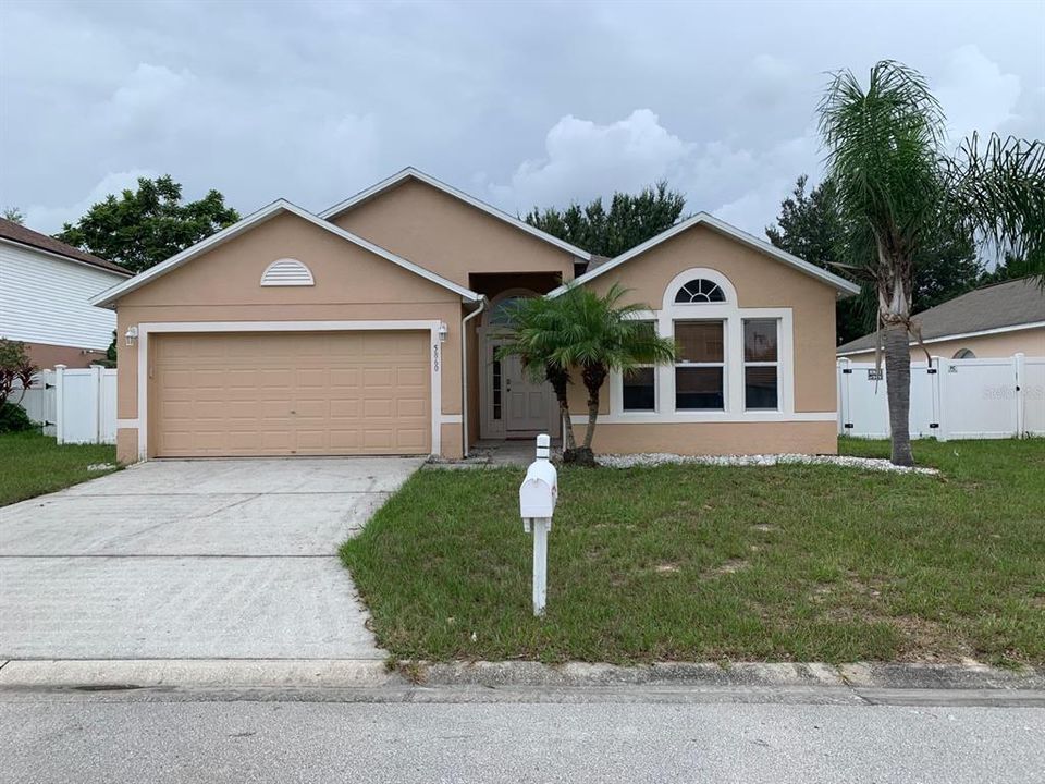 Recently Sold: $240,000 (3 beds, 2 baths, 1836 Square Feet)