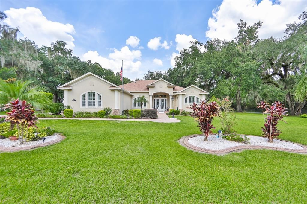 Recently Sold: $590,000 (4 beds, 3 baths, 3417 Square Feet)