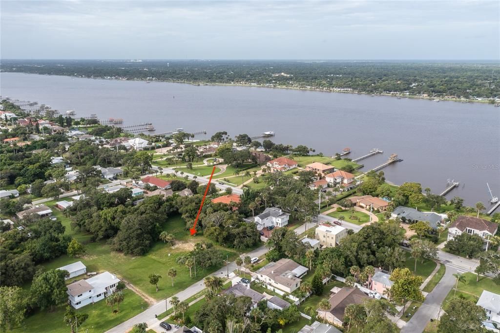 最近售出: $199,900 (0.36 acres)