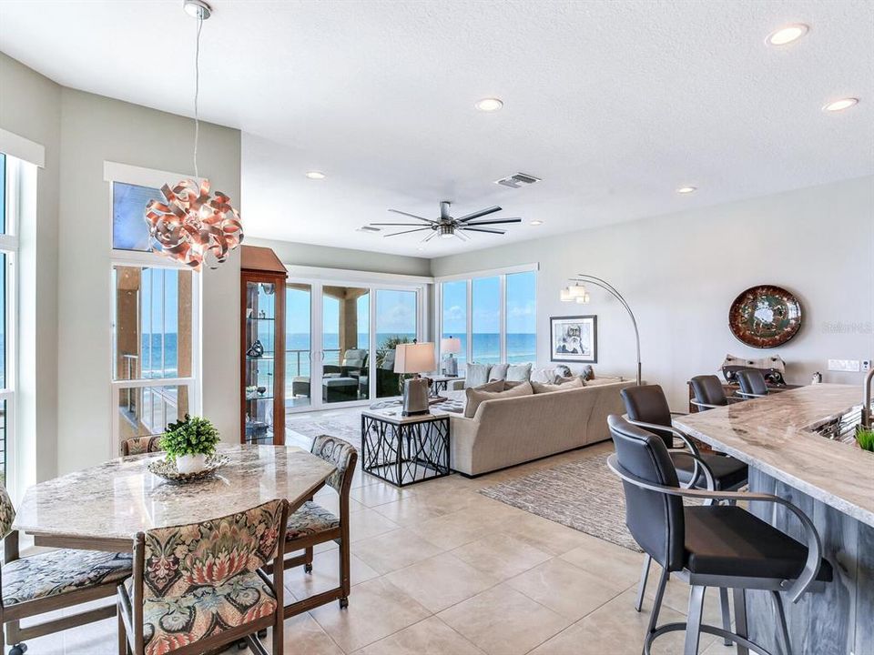 Recently Sold: $4,999,000 (5 beds, 5 baths, 4546 Square Feet)
