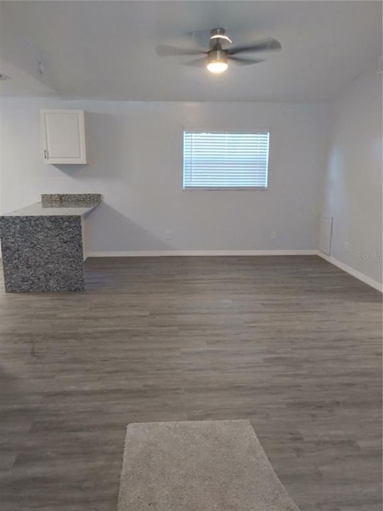Recently Sold: $247,500 (3 beds, 1 baths, 1282 Square Feet)