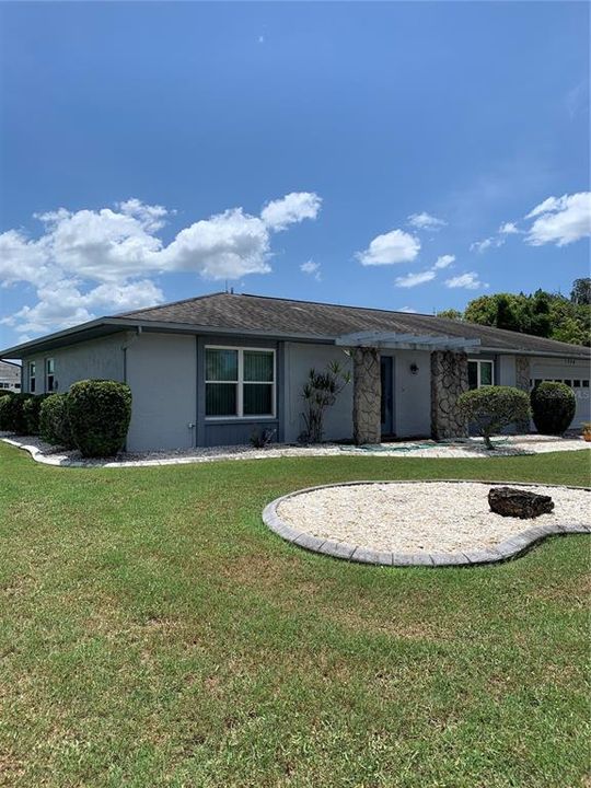 Recently Sold: $180,000 (3 beds, 2 baths, 1369 Square Feet)