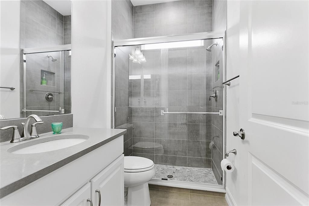 Недавно арендовано: $4,500 (4 спален, 3 ванн, 3177 Квадратных фут)