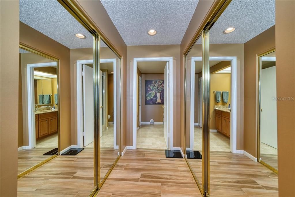最近售出: $464,900 (2 贝兹, 2 浴室, 1403 平方英尺)