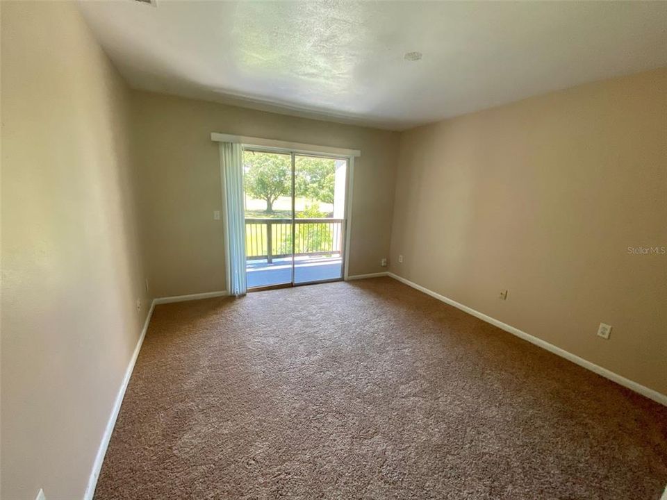 Recently Sold: $219,000 (2 beds, 2 baths, 1405 Square Feet)