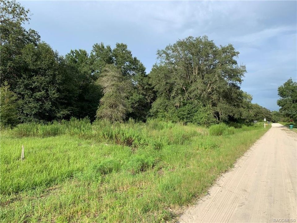 Recently Sold: $17,000 (0.86 acres)