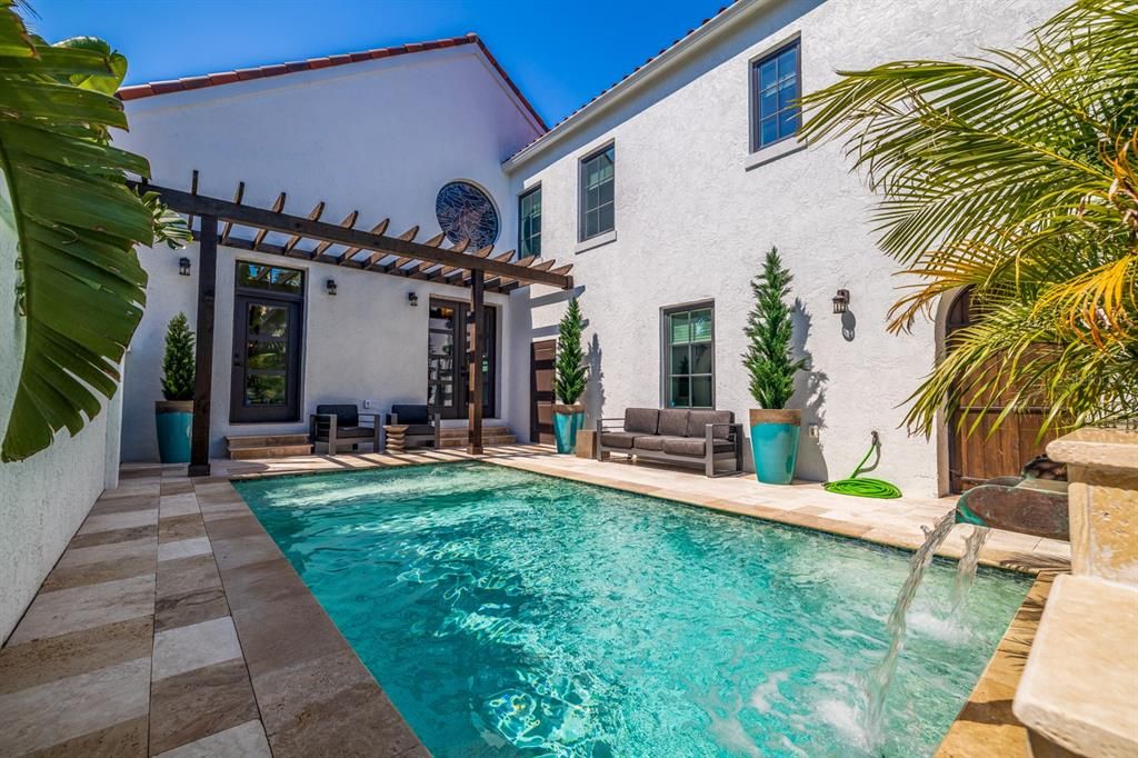 Recently Sold: $2,249,000 (3 beds, 2 baths, 3508 Square Feet)