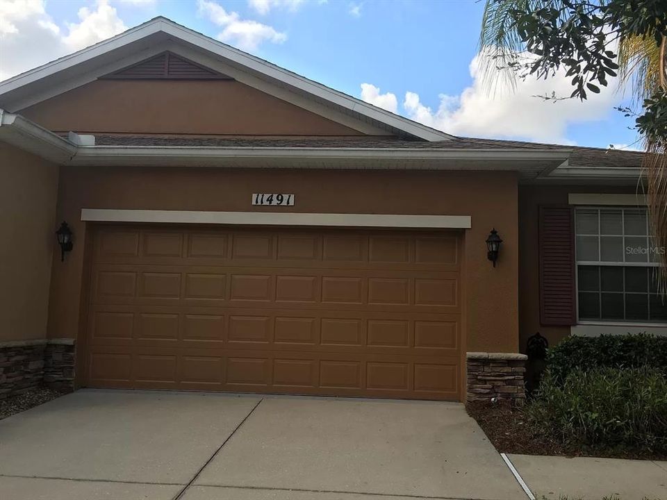 Recently Sold: $257,000 (2 beds, 2 baths, 1499 Square Feet)