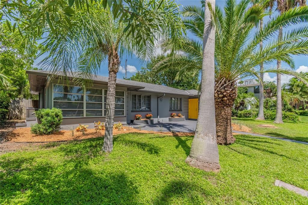 Recently Sold: $1,089,000 (0 beds, 0 baths, 2696 Square Feet)