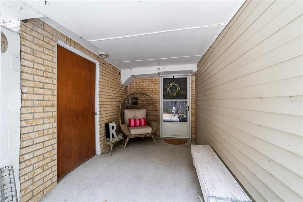 Recently Sold: $171,000 (2 beds, 1 baths, 1320 Square Feet)