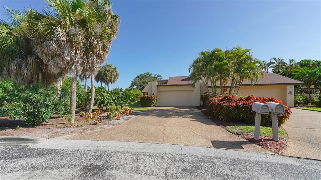 Vendido Recientemente: $243,900 (2 camas, 2 baños, 1560 Pies cuadrados)
