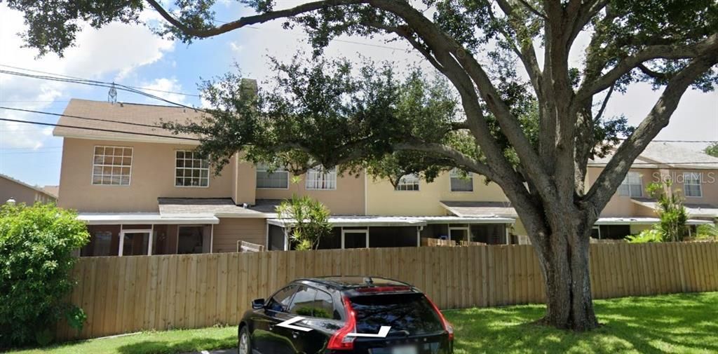 最近售出: $243,607 (2 贝兹, 2 浴室, 1318 平方英尺)