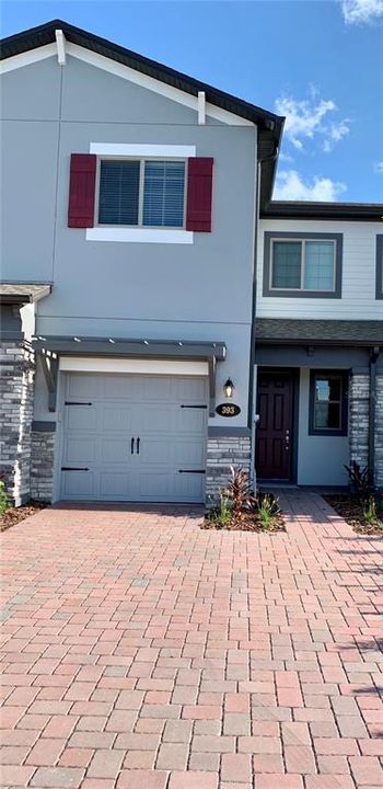 Recently Sold: $319,690 (3 beds, 2 baths, 1669 Square Feet)