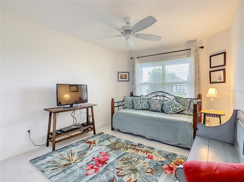 Recently Sold: $419,000 (3 beds, 2 baths, 1901 Square Feet)