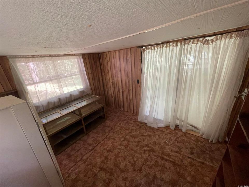 Недавно продано: $110,000 (3 спален, 2 ванн, 1980 Квадратных фут)