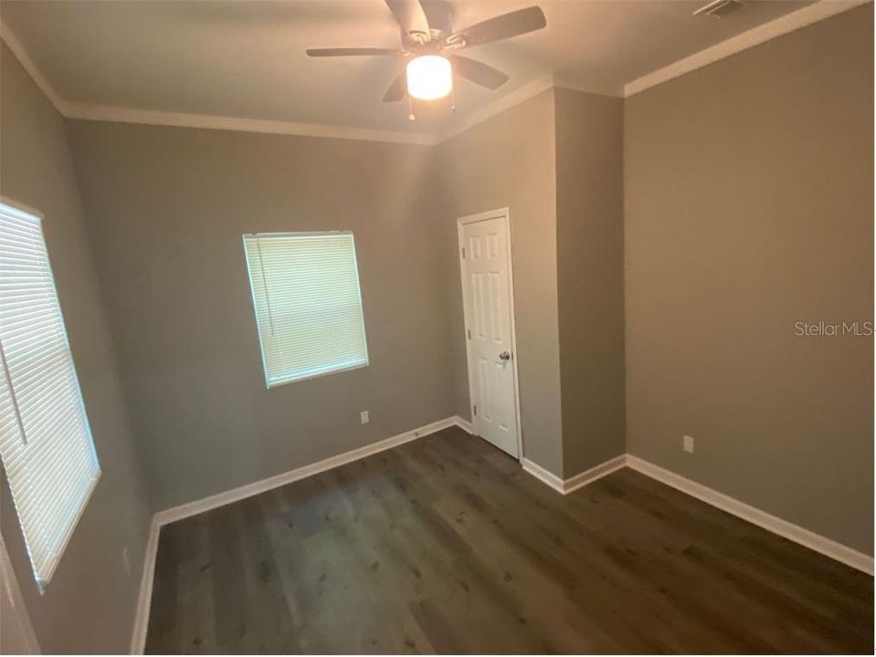 Recently Rented: $1,250 (3 beds, 2 baths, 1174 Square Feet)