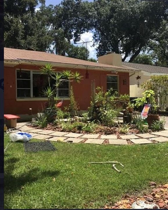 Recently Sold: $236,000 (2 beds, 1 baths, 1194 Square Feet)