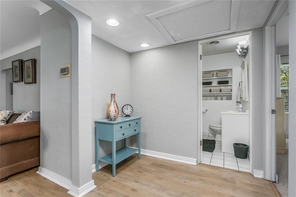 Hall Bathroom outside bedrooms ~ Split floor plan provides privacy for children or guest