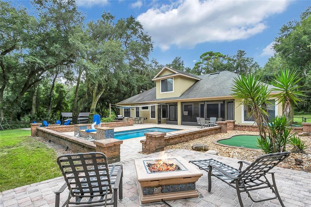 Recently Sold: $639,000 (4 beds, 3 baths, 3231 Square Feet)