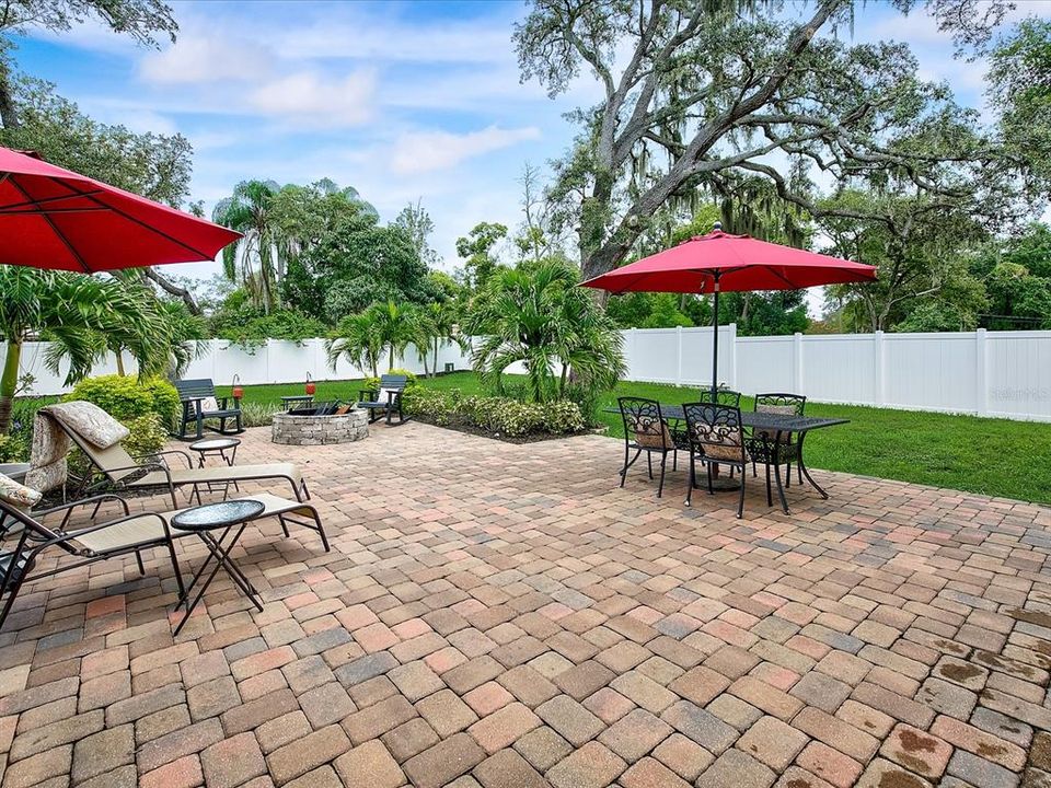 Recently Sold: $980,000 (4 beds, 4 baths, 2834 Square Feet)
