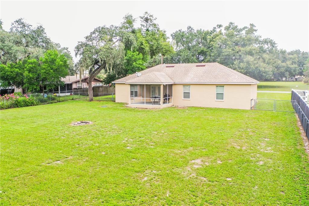Recently Sold: $275,000 (4 beds, 2 baths, 1692 Square Feet)