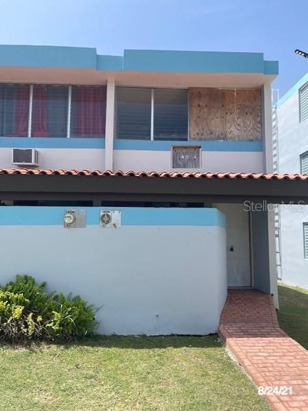 Vendido Recientemente: $89,900 (2 camas, 1 baños, 900 Pies cuadrados)