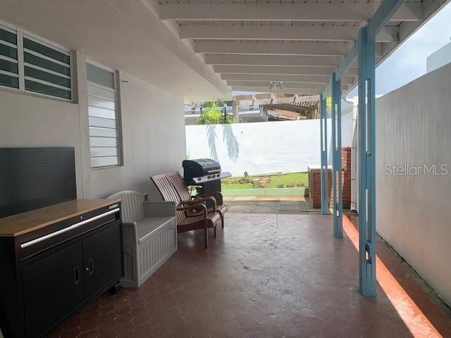 Vendido Recientemente: $355,000 (3 camas, 2 baños, 0 Pies cuadrados)