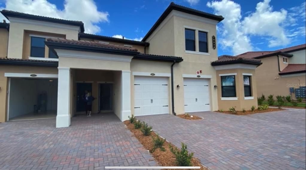 Recently Sold: $280,994 (2 beds, 2 baths, 1786 Square Feet)