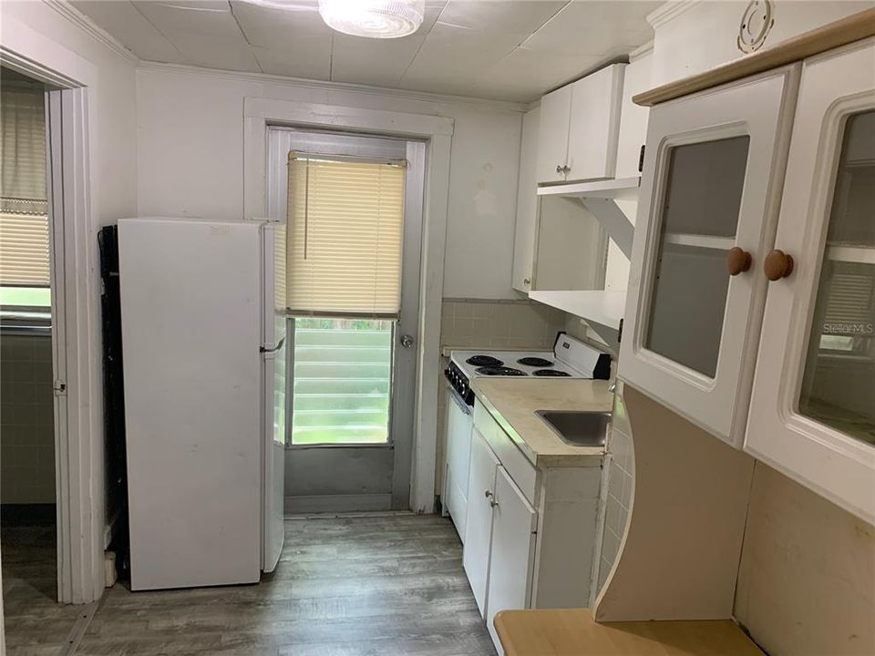 Recently Rented: $1,000 (1 beds, 1 baths, 550 Square Feet)