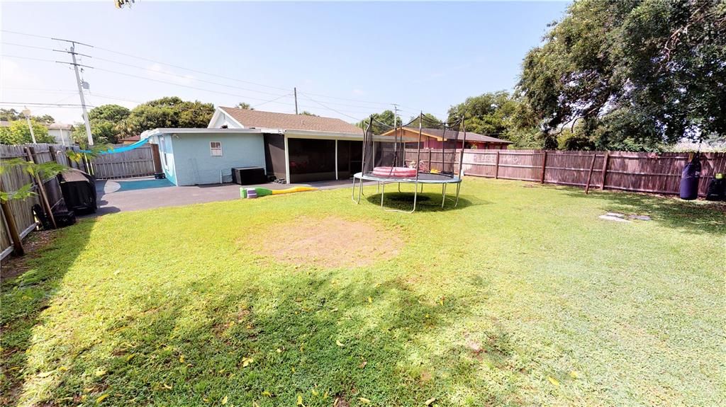 Recently Sold: $200,000 (3 beds, 2 baths, 1022 Square Feet)