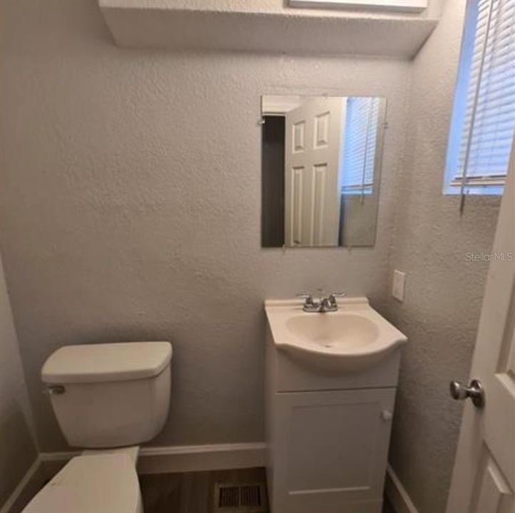 Recently Rented: $1,150 (1 beds, 1 baths, 1856 Square Feet)