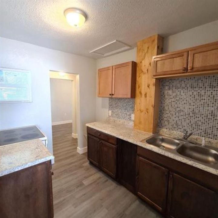 Recently Rented: $1,150 (1 beds, 1 baths, 1856 Square Feet)