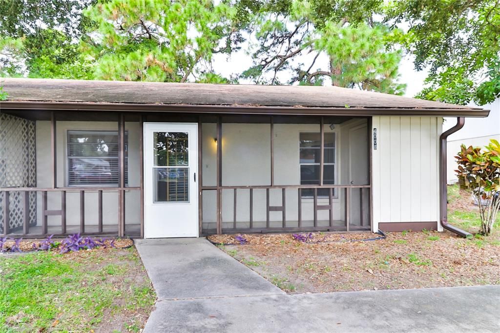 Recently Sold: $139,000 (2 beds, 2 baths, 972 Square Feet)