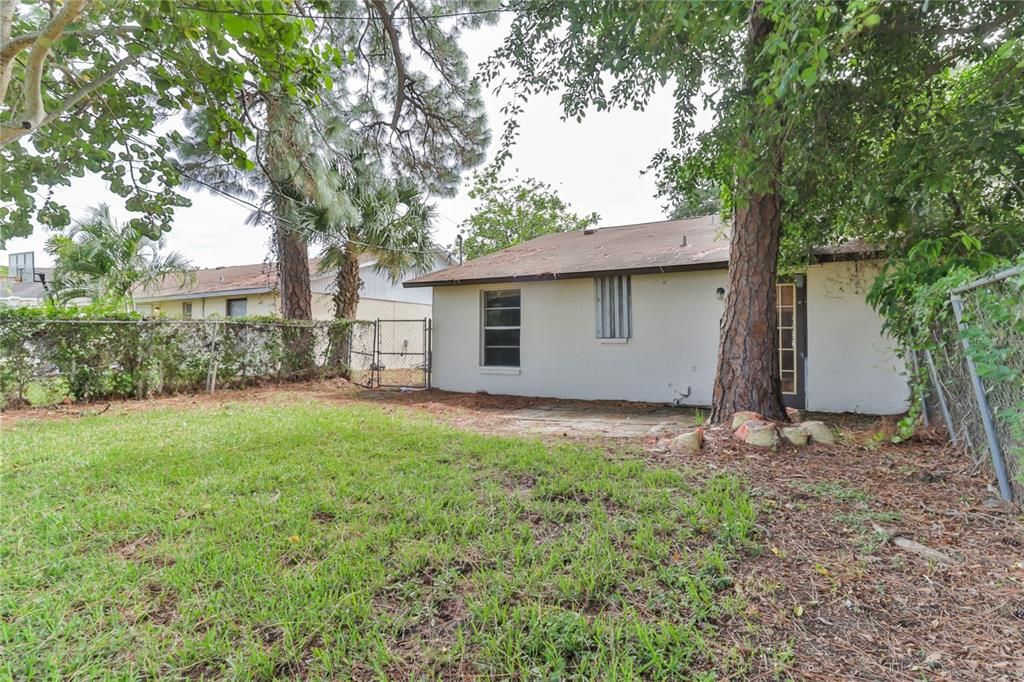 Recently Sold: $139,000 (2 beds, 2 baths, 972 Square Feet)