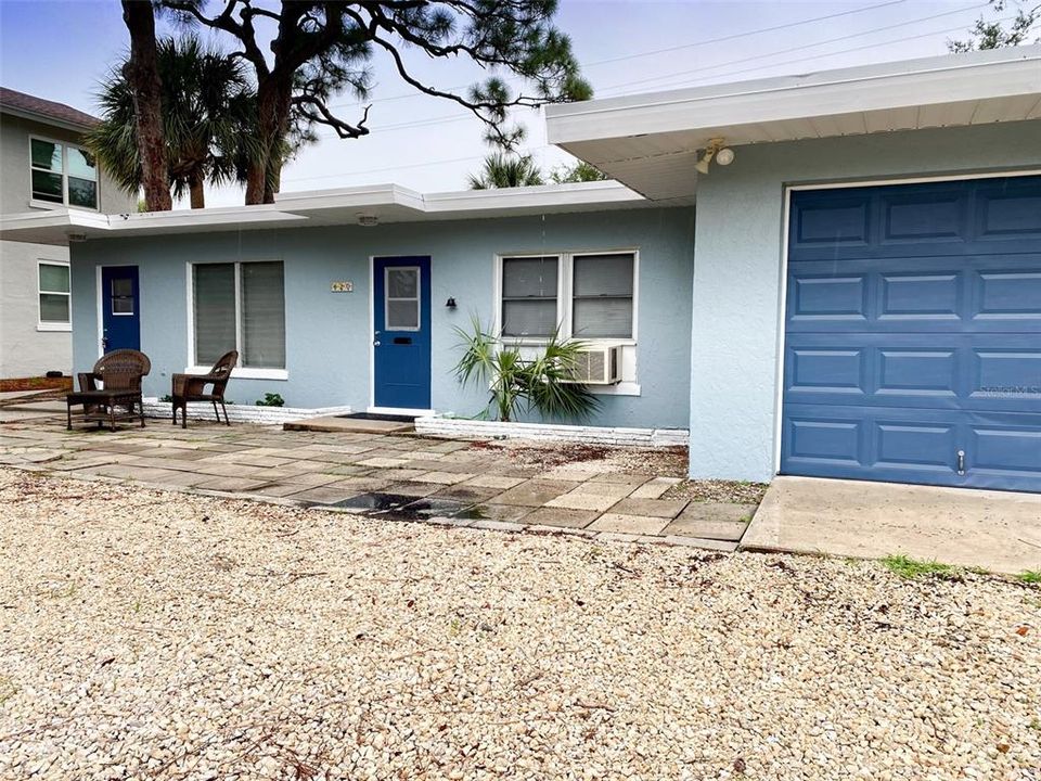 Recently Sold: $632,900 (3 beds, 3 baths, 1806 Square Feet)