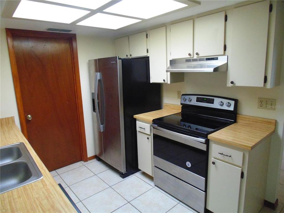 Vendido Recientemente: $135,000 (2 camas, 2 baños, 936 Pies cuadrados)