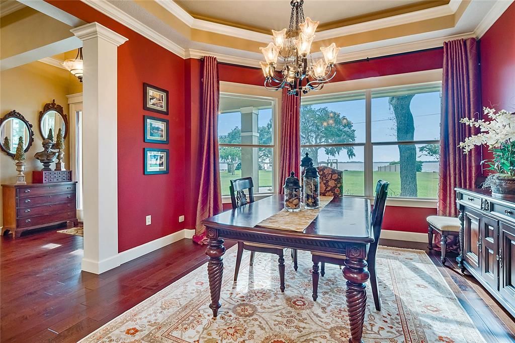 Recently Sold: $1,000,000 (3 beds, 2 baths, 2574 Square Feet)