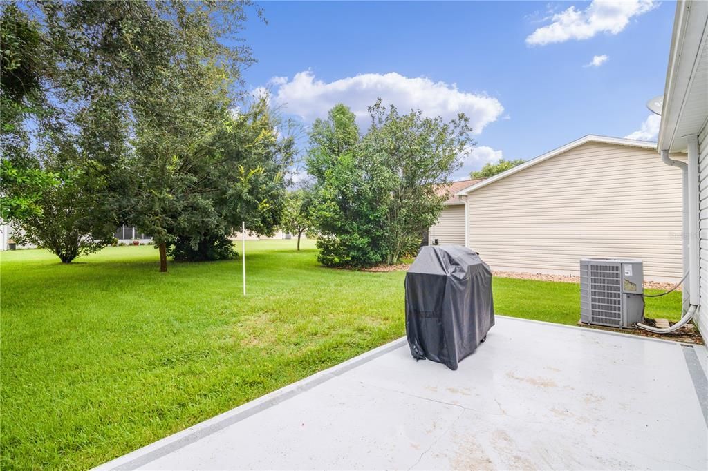 Recently Sold: $320,000 (3 beds, 2 baths, 1392 Square Feet)