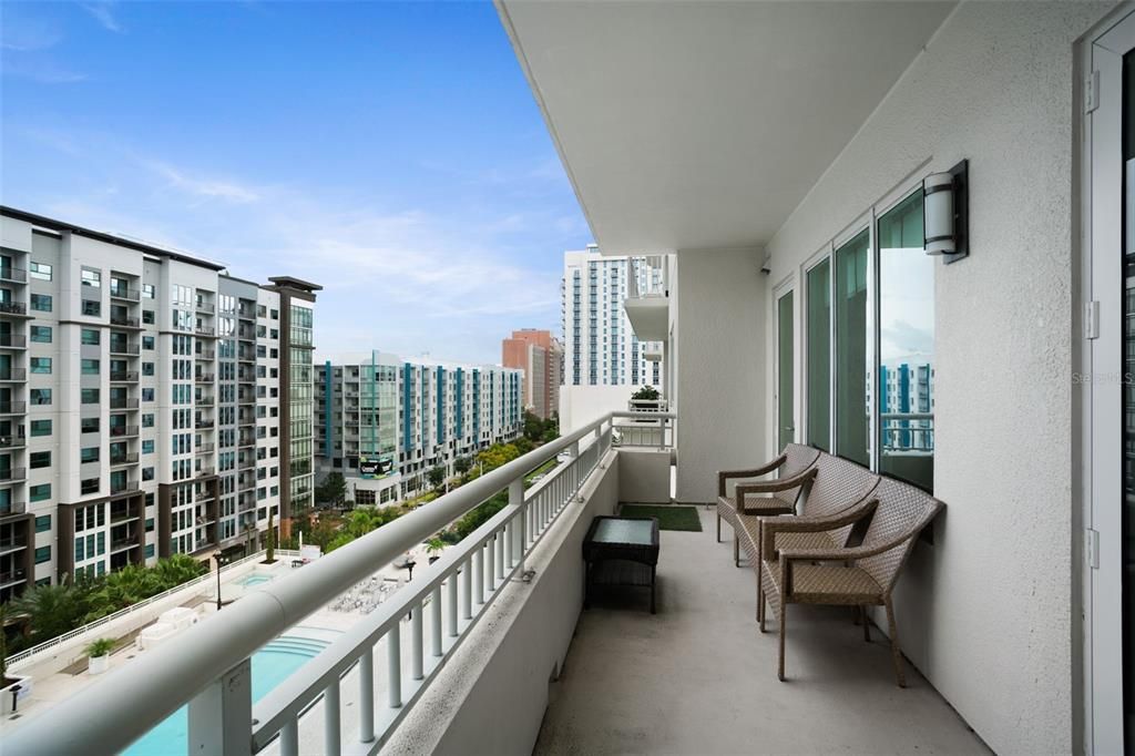 Recently Sold: $399,999 (1 beds, 2 baths, 1400 Square Feet)