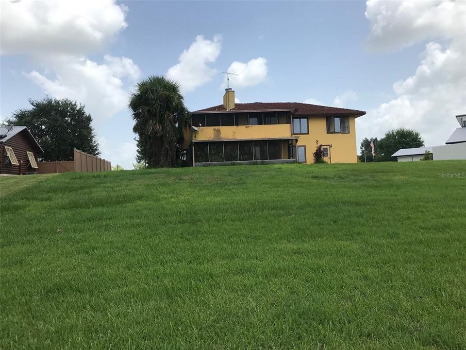 Recently Sold: $299,000 (4 beds, 3 baths, 3020 Square Feet)