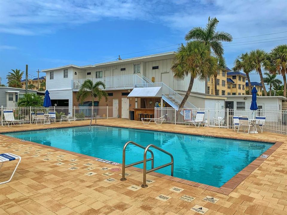 Recently Sold: $315,000 (2 beds, 2 baths, 763 Square Feet)