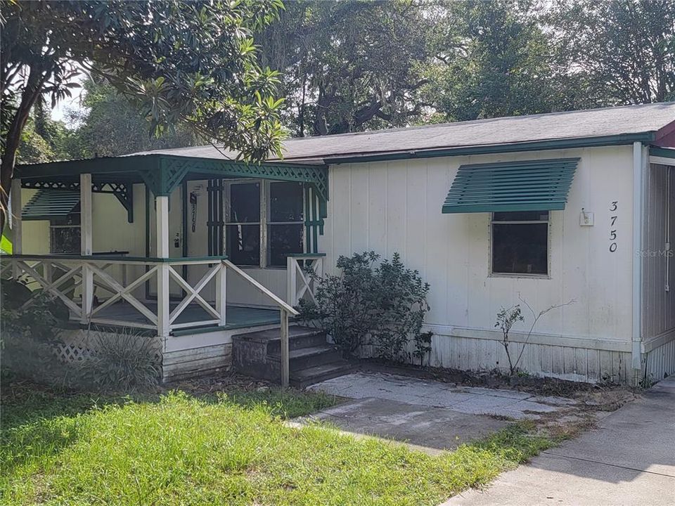 Recently Rented: $995 (3 beds, 2 baths, 920 Square Feet)