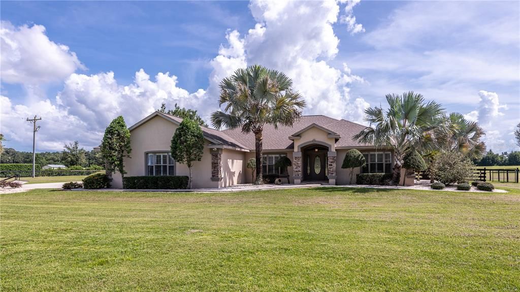 Recently Sold: $745,000 (4 beds, 2 baths, 2107 Square Feet)