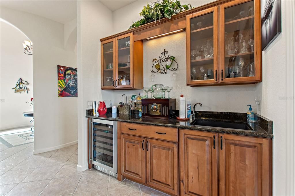 Recently Sold: $615,900 (2 beds, 2 baths, 2301 Square Feet)